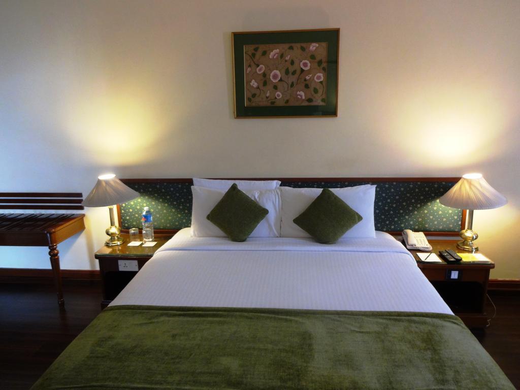 Royal Orchid Central Bangalore, Mg Road מראה חיצוני תמונה