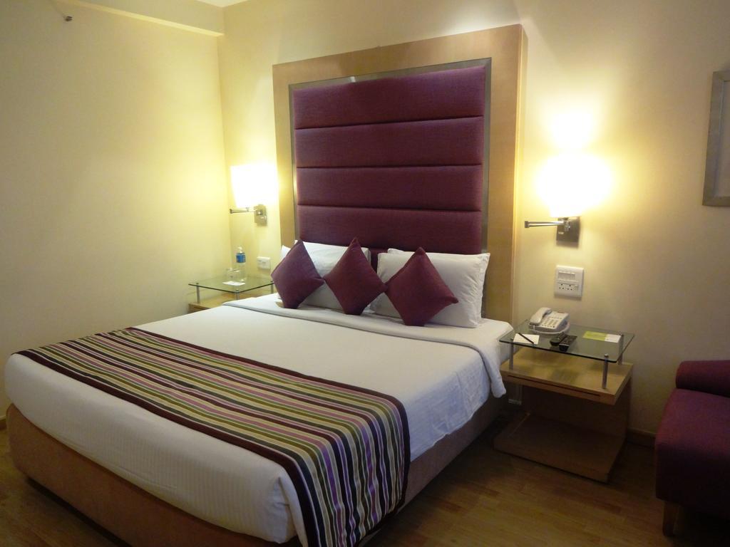 Royal Orchid Central Bangalore, Mg Road חדר תמונה