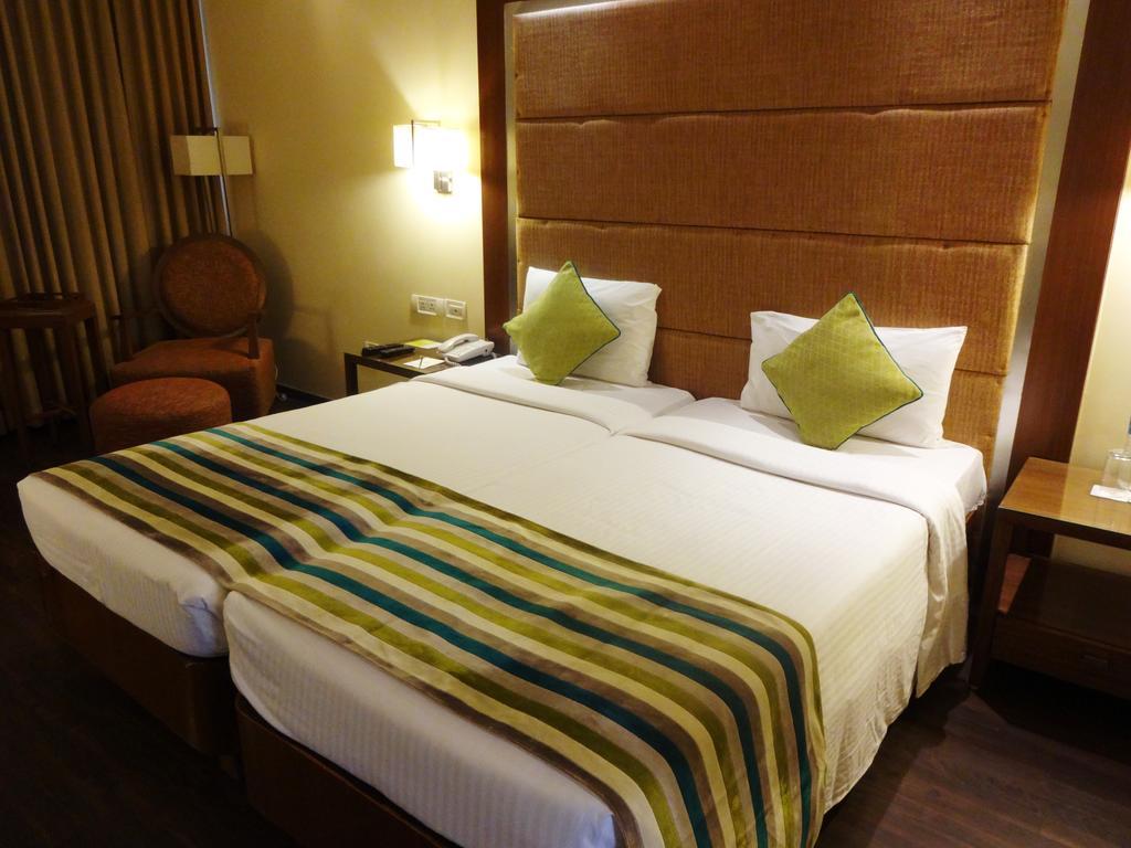 Royal Orchid Central Bangalore, Mg Road חדר תמונה